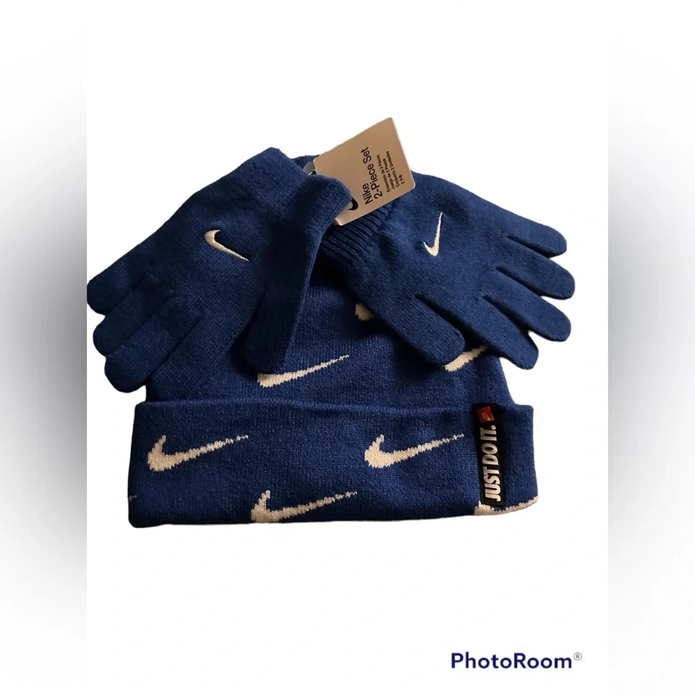 Nike Boy’s Blue and White Hat and Gloves Set